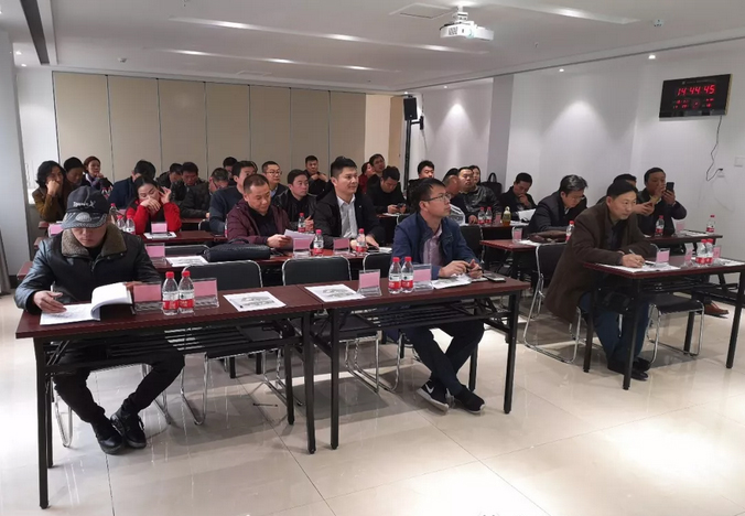 肩負責(zé)任，惠于南陽，為南陽企業(yè)開便利之門